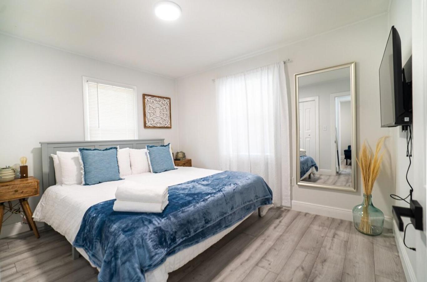 Homey Cozy Newly Renovated Stylish&Chic 7 Guests Tampa Kültér fotó
